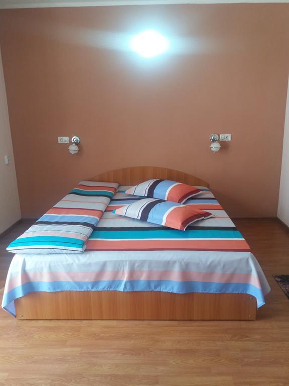 Casa Ariana Hotell Curtea de Argeş Exteriör bild