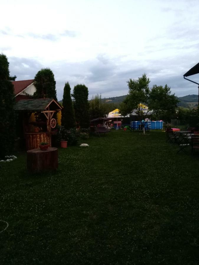 Casa Ariana Hotell Curtea de Argeş Exteriör bild